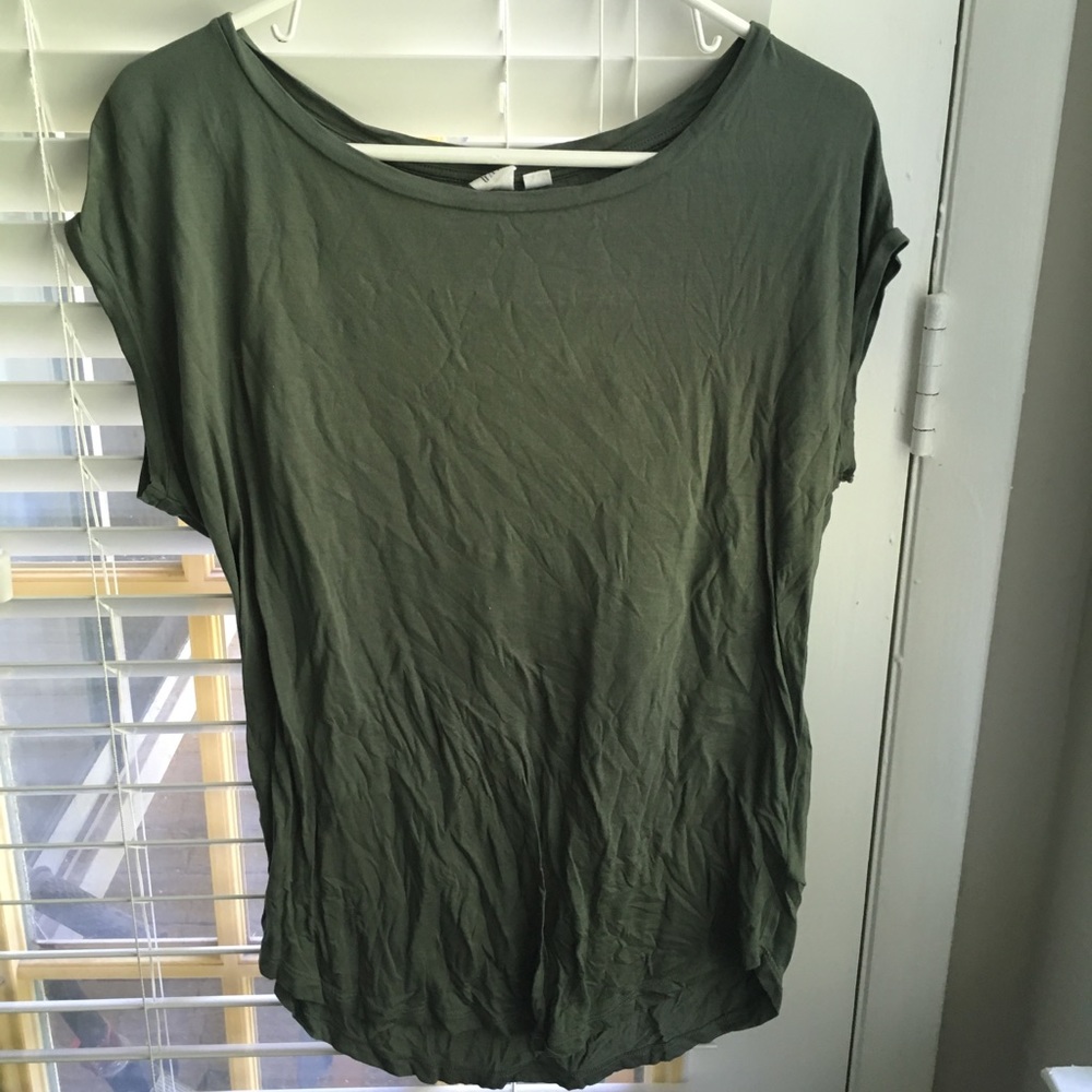 Women’s army green half sleeve top